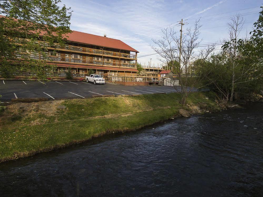 Timbers Lodge Pigeon Forge Buitenkant foto